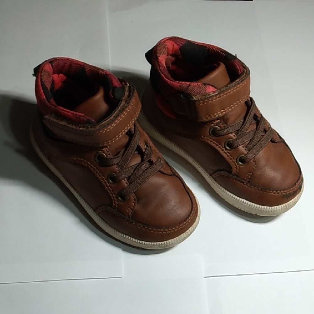 George Brown Leather Kids Boots with Red Lining Size 6 Baby/ Toddler